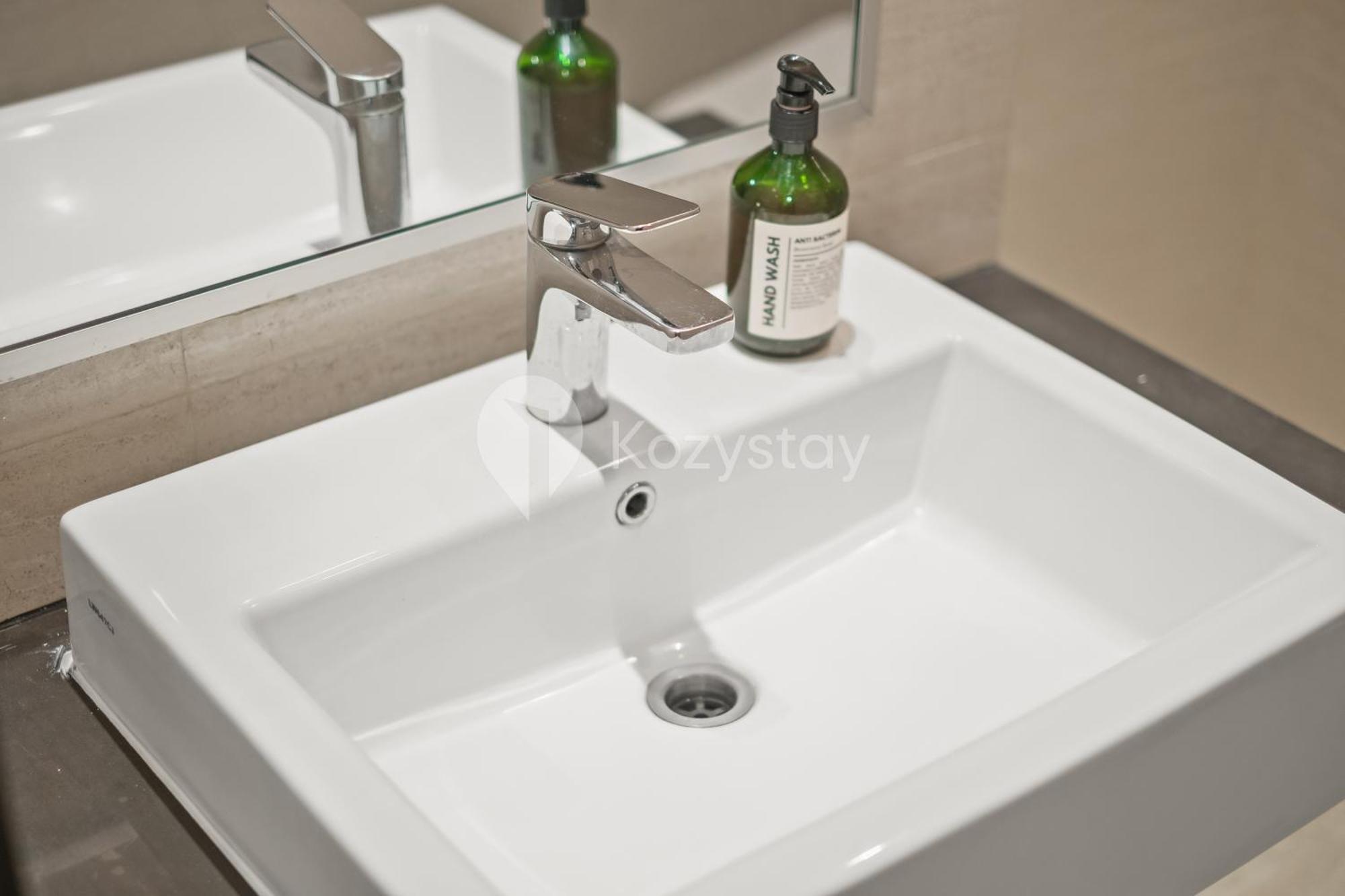 Meadow By Kozystay - Newly Renovated - Kebon Jeruk Yakarta Exterior foto